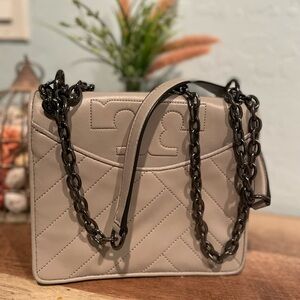 Tory Burch Crossbody with chain strap